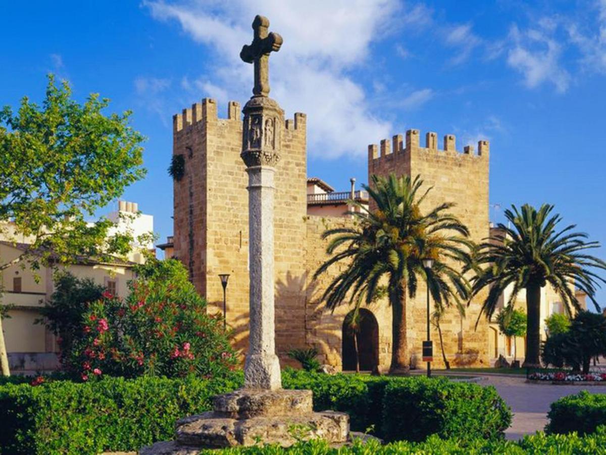 Moremar, House With Amazing Sea Views In Alcudia (Mallorca)